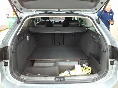 Volkswagen Passat - Bild 6