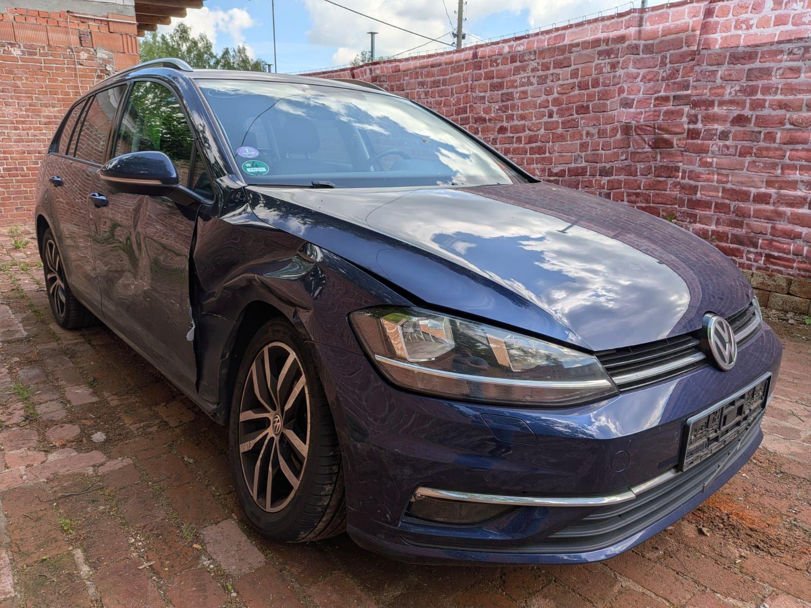 Volkswagen Golf Comfortline BMT 1.4 16V TSI Unfallschaden