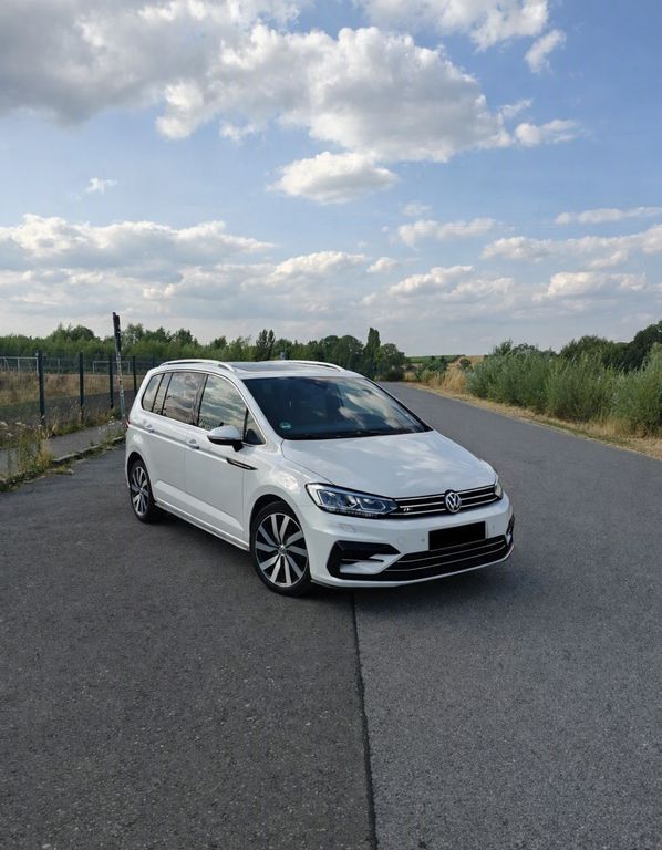 Image of Volkswagen Touran