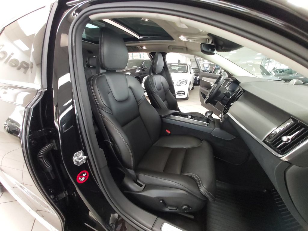 Volvo V90 D5 Inscription AWD LUFT STANDH AHK MEMORY