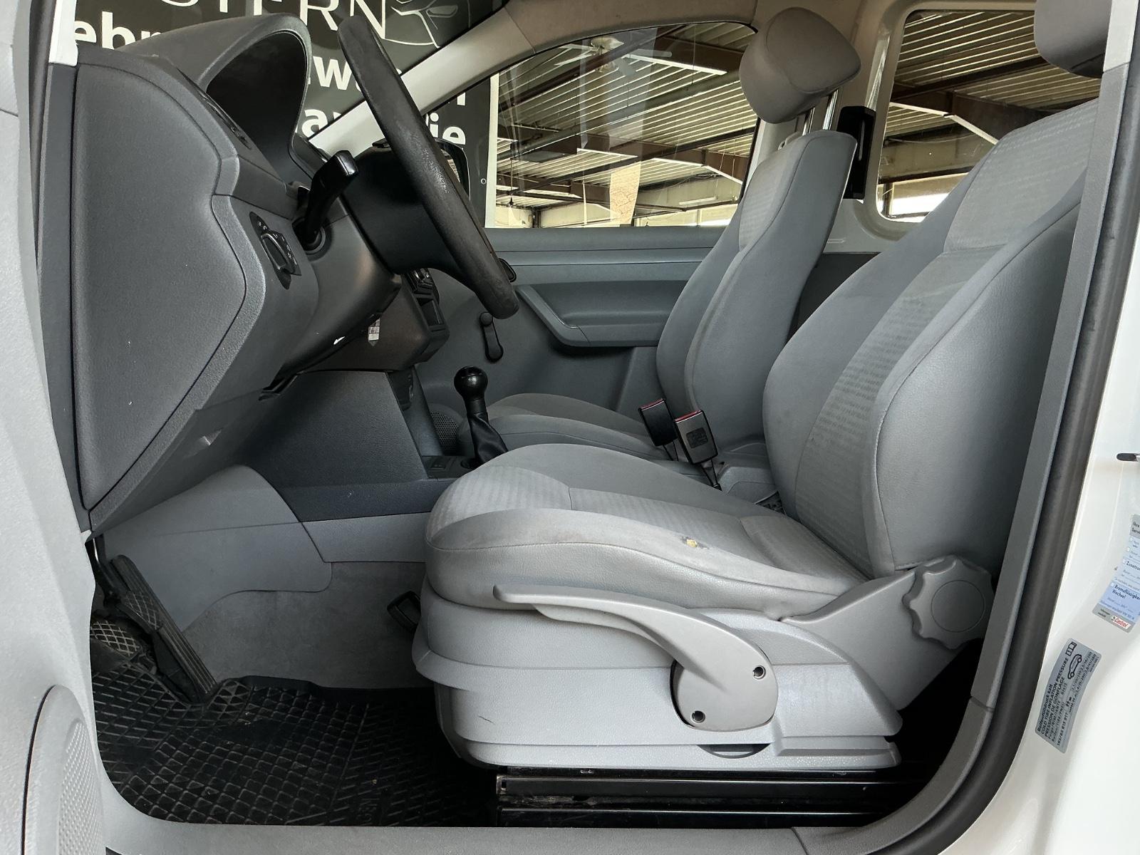 Volkswagen Caddy 2007 — photo 12