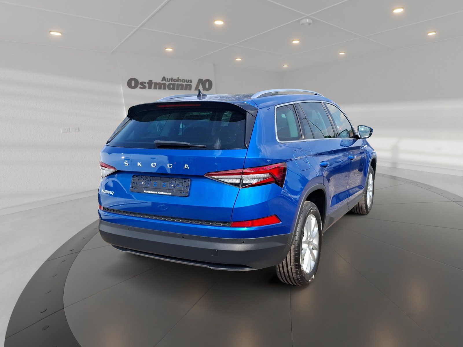 Skoda Kodiaq Style 2.0 TDI AHK DCC Pano RFK Matrix STH imagem 3