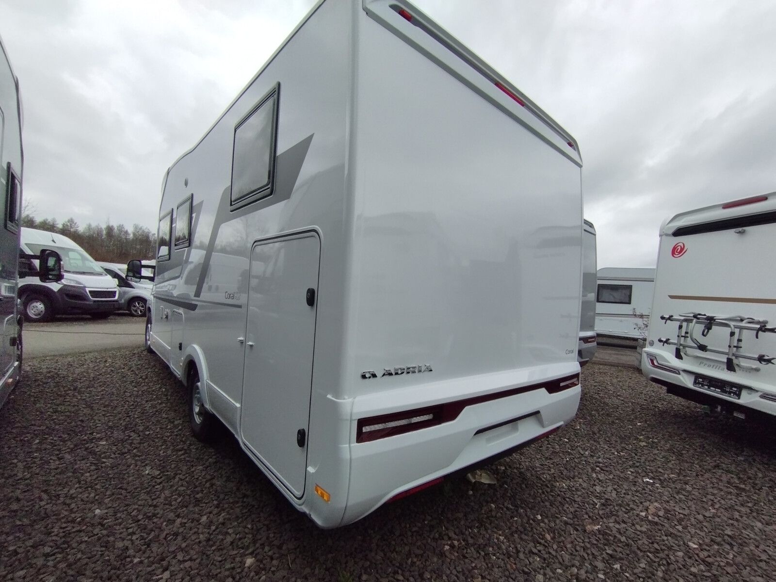 Fahrzeugabbildung Adria Coral Plus 670 SL 8193,- EUR Sondernachlass