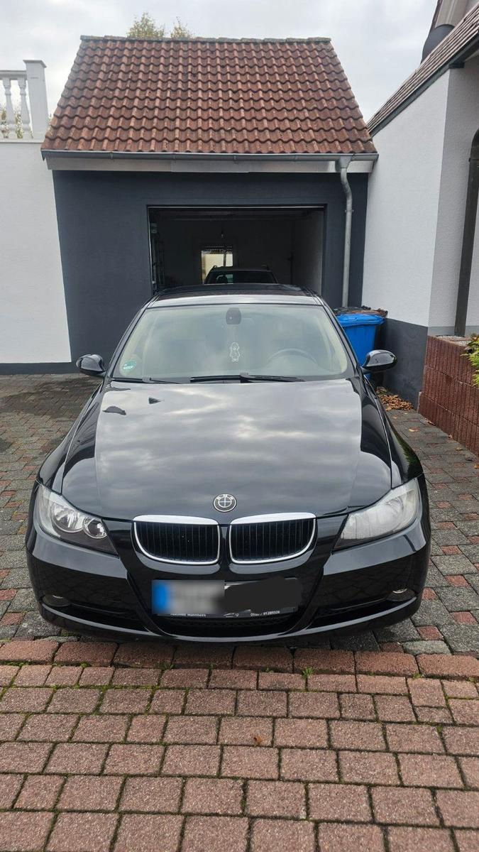 BMW 320