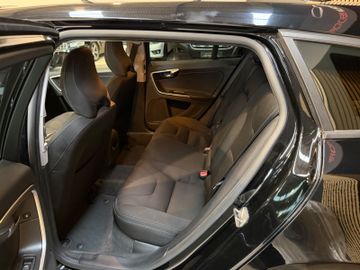 Volvo V60 - 11