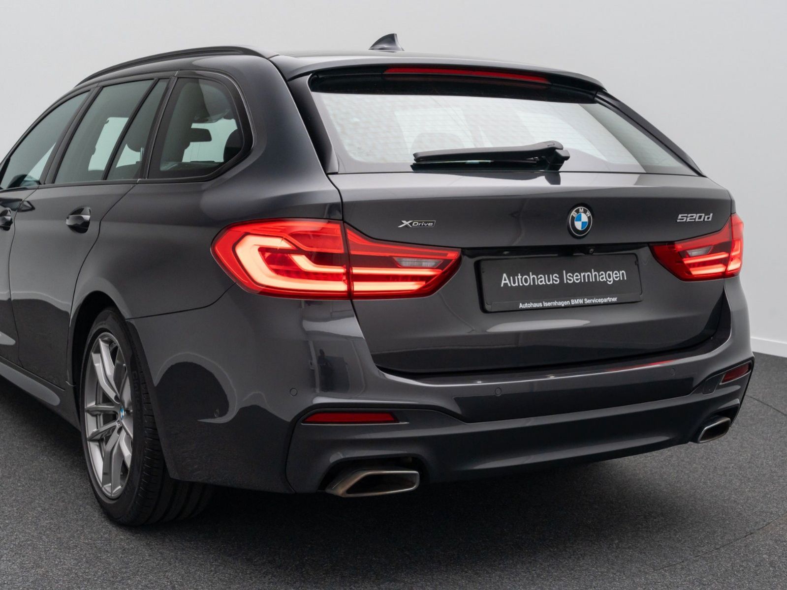 Fahrzeugabbildung BMW 520d xD M Sport LED Alarm DAB Kamera Parkassist