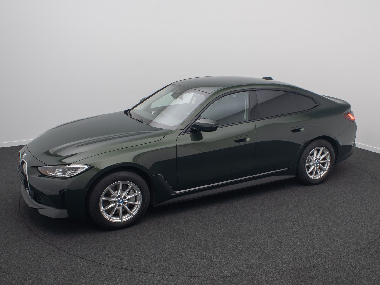 Fahrzeugabbildung BMW i4 eD35 GC Kamera GeschwindigReg DAB Widscreen