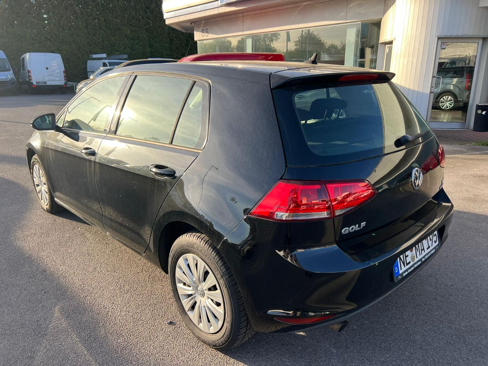 Volkswagen Golf 7 Lim. Trendline*Navi*Tempo*Sitzheiz*TÜV28