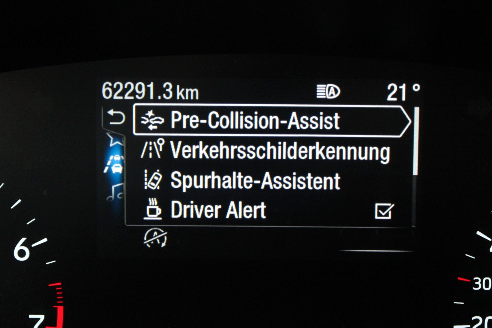 Fahrzeugabbildung Ford Focus ST-Line Turnier LED ACC DAB CAM WinterPak