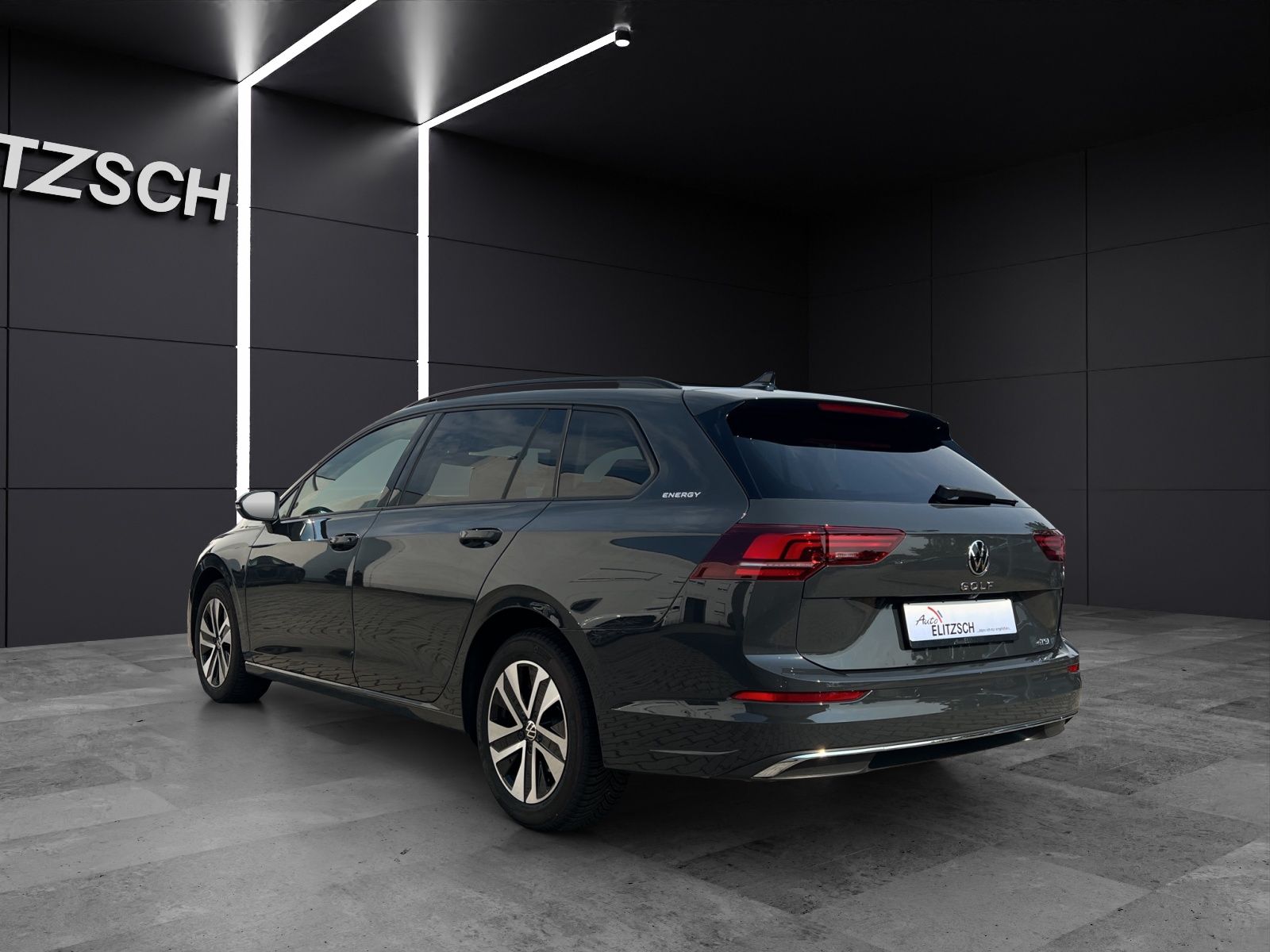 Fahrzeugabbildung Volkswagen Golf VIII Variant TSI Energy DSG LED Navi AID AC
