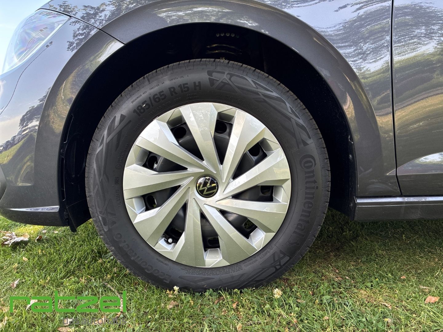 Fahrzeugabbildung Volkswagen Polo Life 1.0 TSI DSG LIEF+SITZH.+IQ.DRIVE+