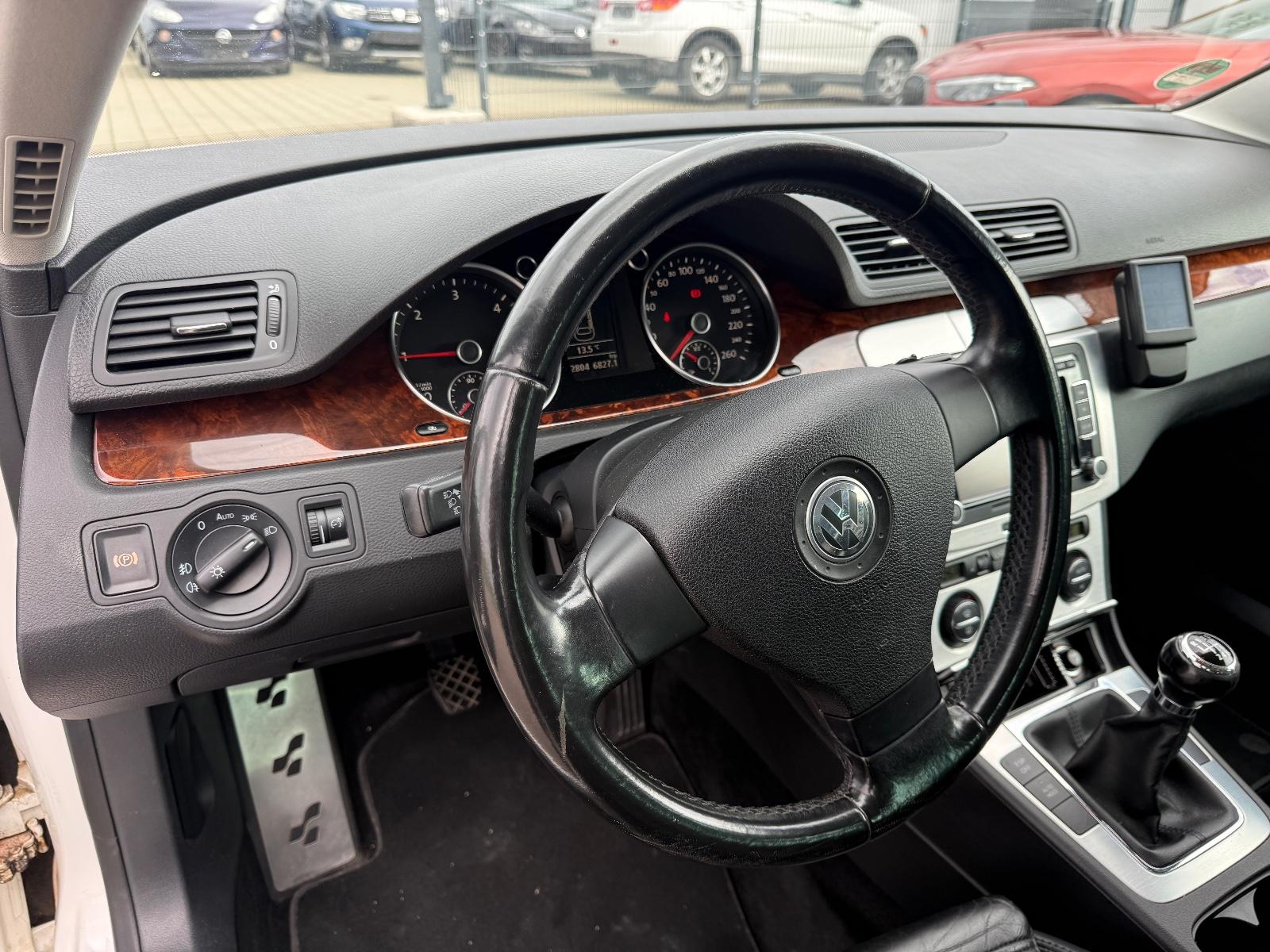 Volkswagen Passat 2009 — photo 13