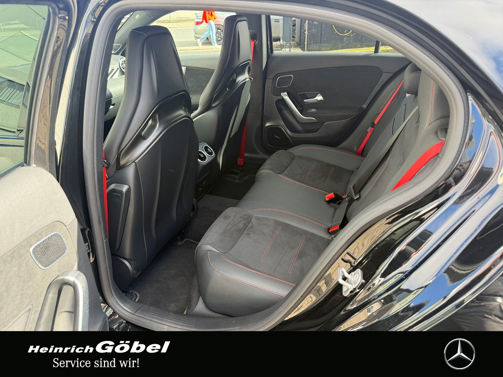 Fahrzeugabbildung Mercedes-Benz AMG A 45 S 4M+FAP*BURMESTER*HUD*PANO*360°KAMERA