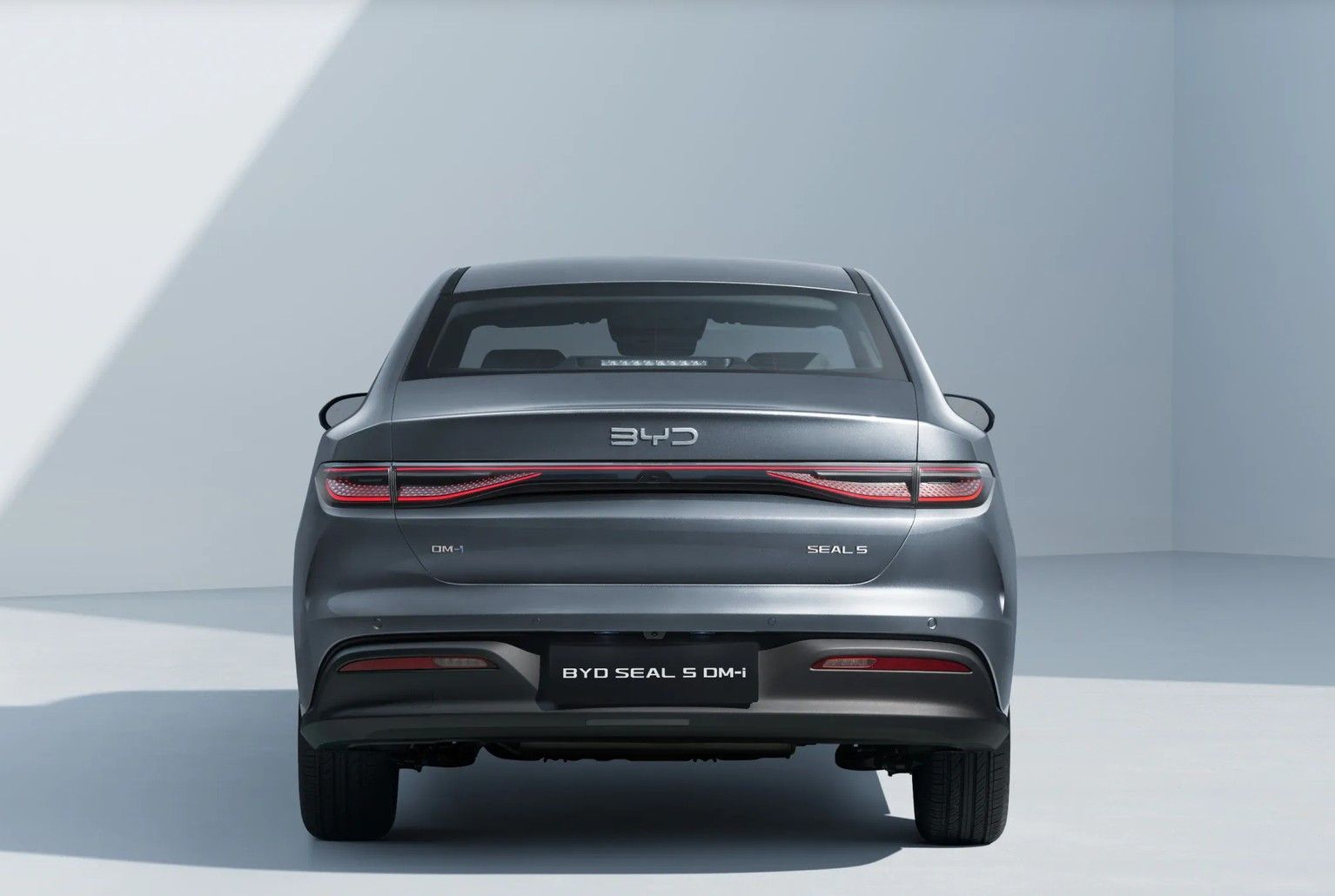 BYD SEAL 5