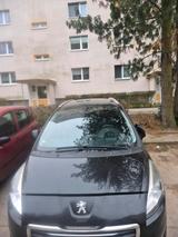 Peugeot Auto ,peugoet 5008 - gebrauchte Peugeot 5008 aus dem Jahr 2016