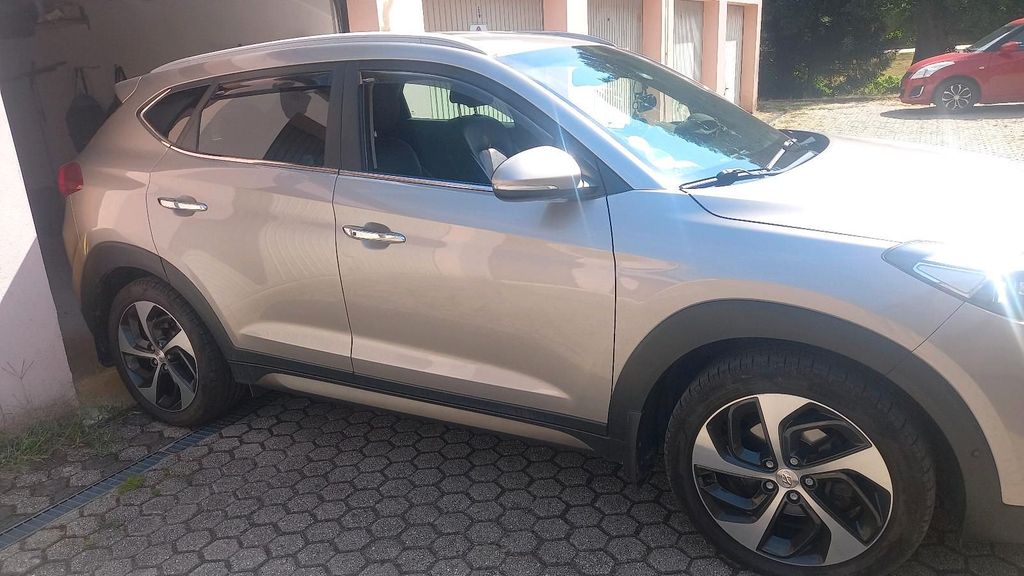 Image of Hyundai TUCSON