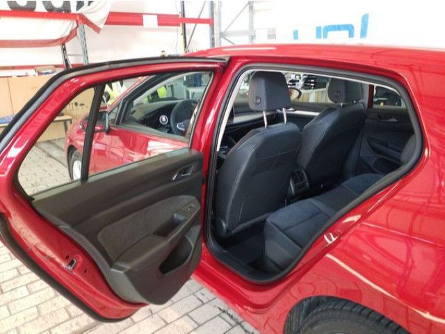 Volkswagen Golf - Bild 7