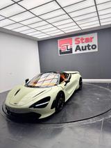 McLaren 720 S PERFORMANCE  - McLaren 720S aus 2019