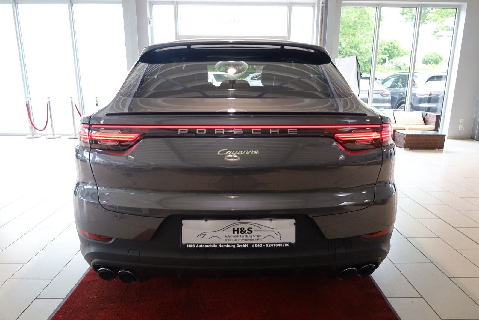 Porsche Cayenne Coupe E-Hybrid Panorama foto 4