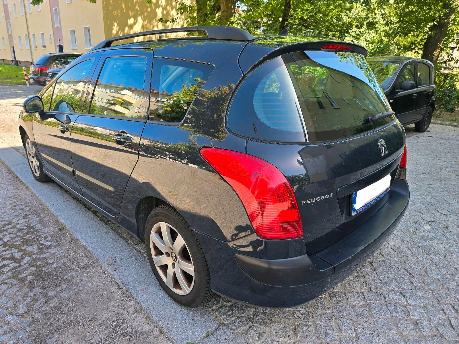 Peugeot 308 2011 — engine 120 HP (88kW)