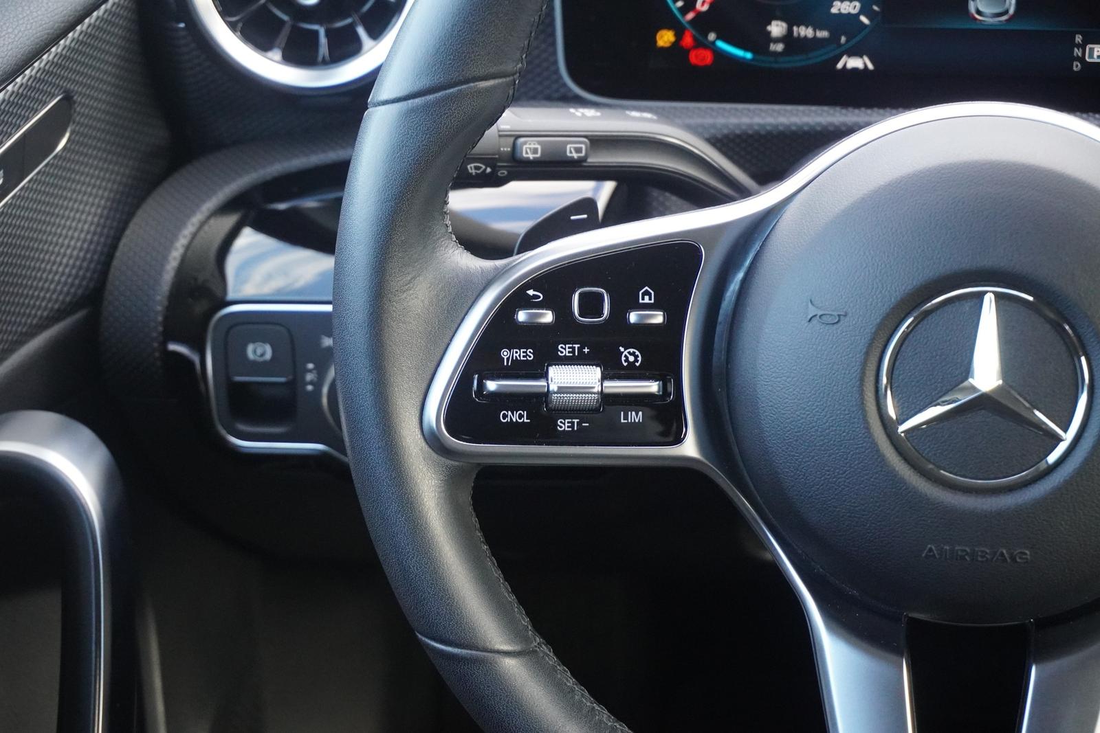 Mercedes-Benz A180 Progressive 7G-DCT LED Navi Kamera Tempomat
