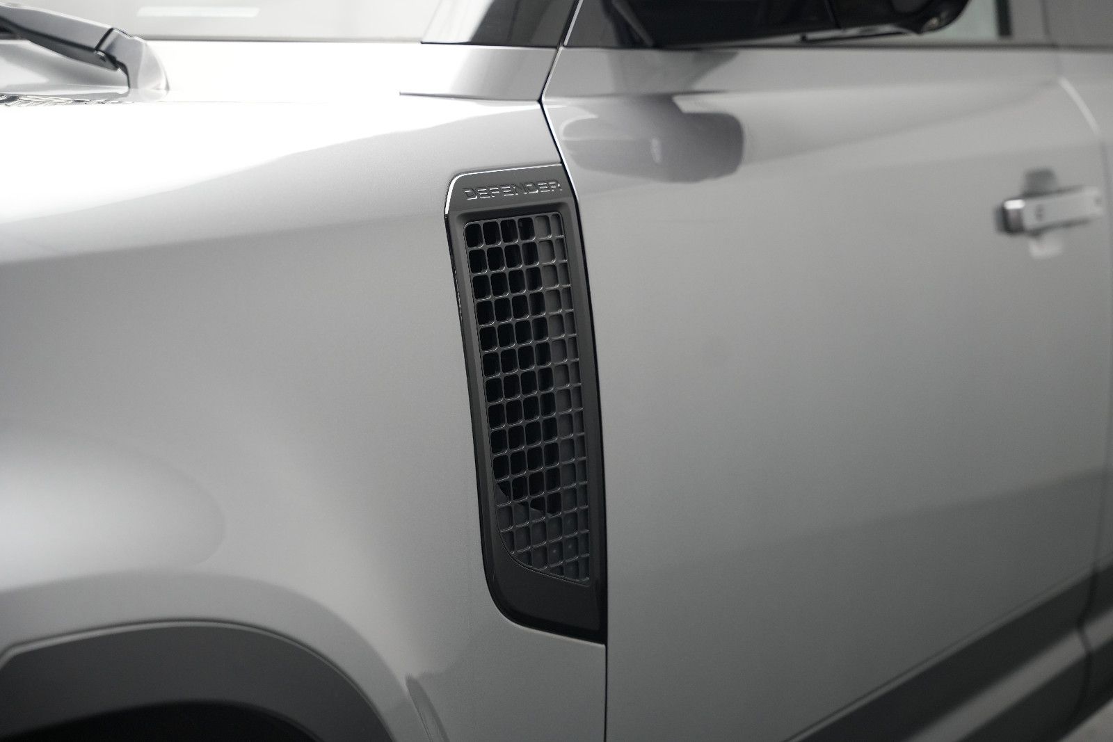 Fahrzeugabbildung Land Rover Defender 110 SE*Panorama*Meridian*360°KAM*Memory
