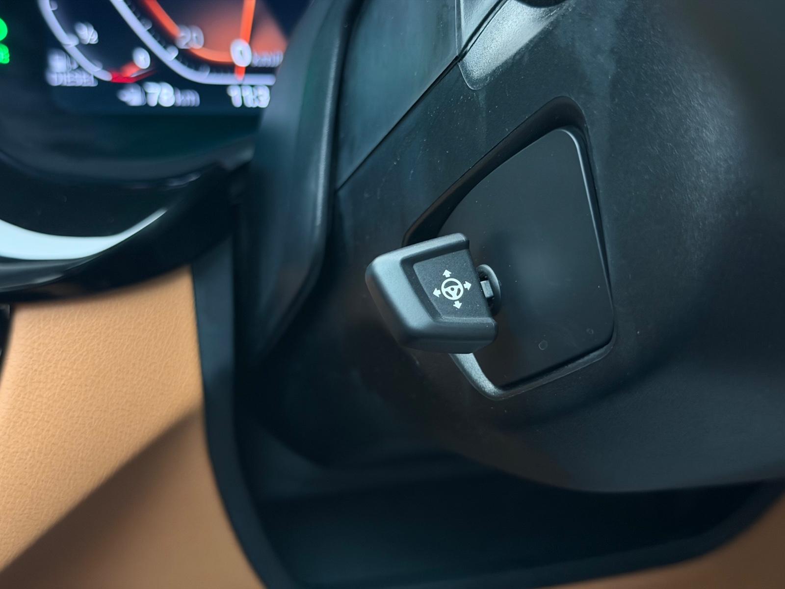BMW 530d *M SPORT*SHADOW-LASER-PANO-360°-HUD-ACC-LHZ