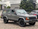 Jeep Cherokee 4,0  Automatik Klima Leder - Jeep Grand Cherokee mit Benzin-Antrieb: 4.0
