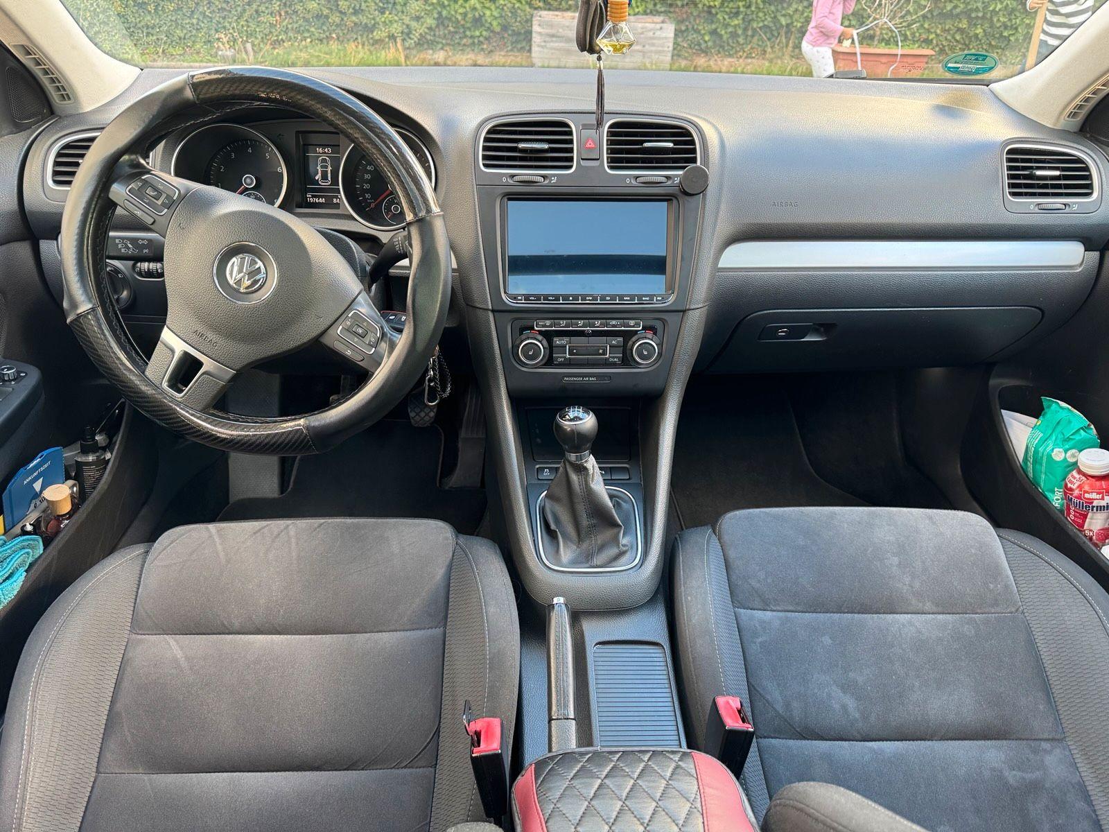 Volkswagen Golf 2011 — photo 8