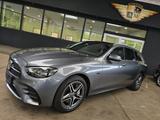 Mercedes-Benz E 300 de T AMG-Line PANORAMA/LEDER/MULTIBEAM/AHK - Mercedes-Benz E-Klasse: Kombi, AMG