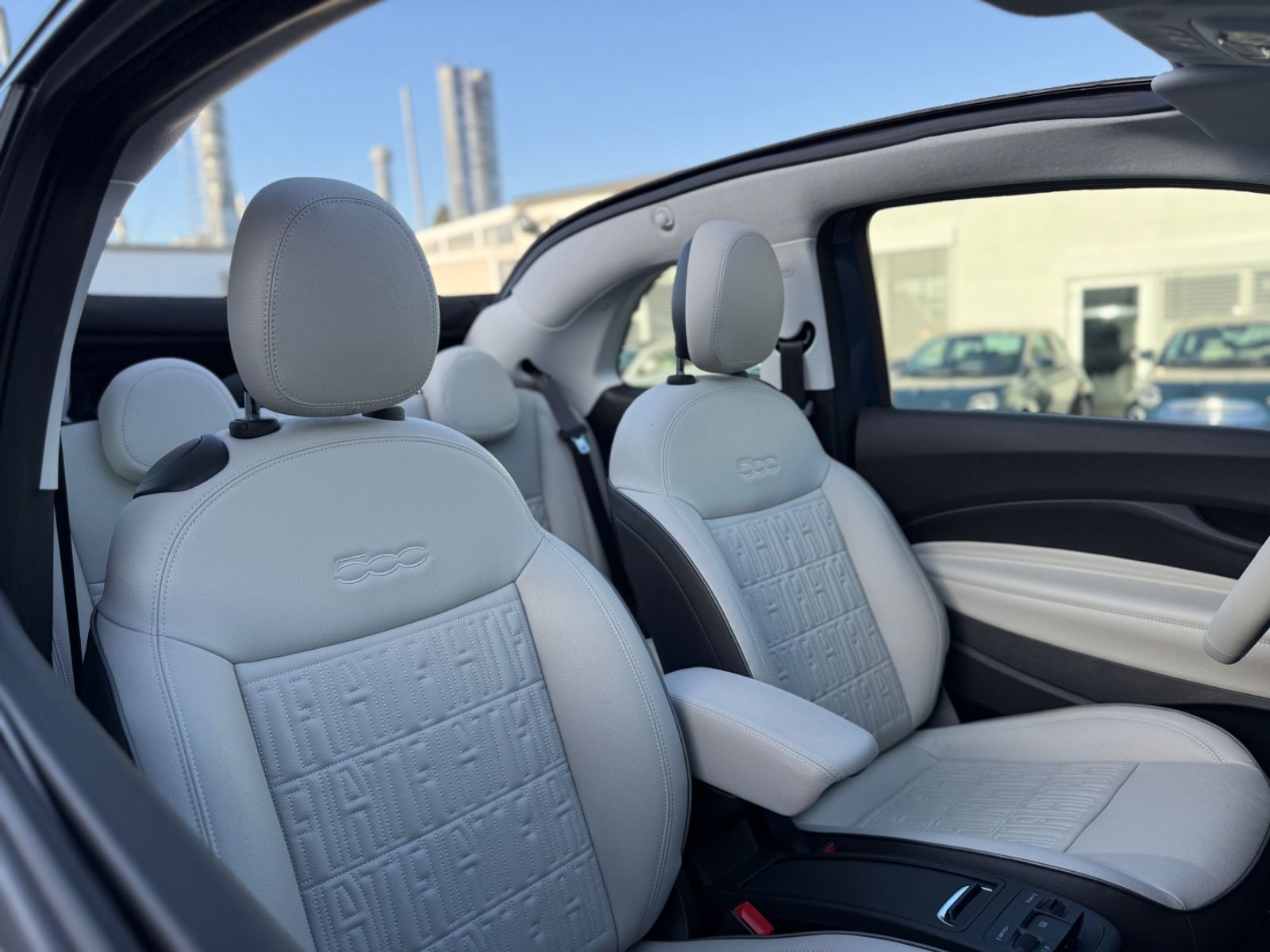 Fiat 500e La Prima Cabrio imagem 2