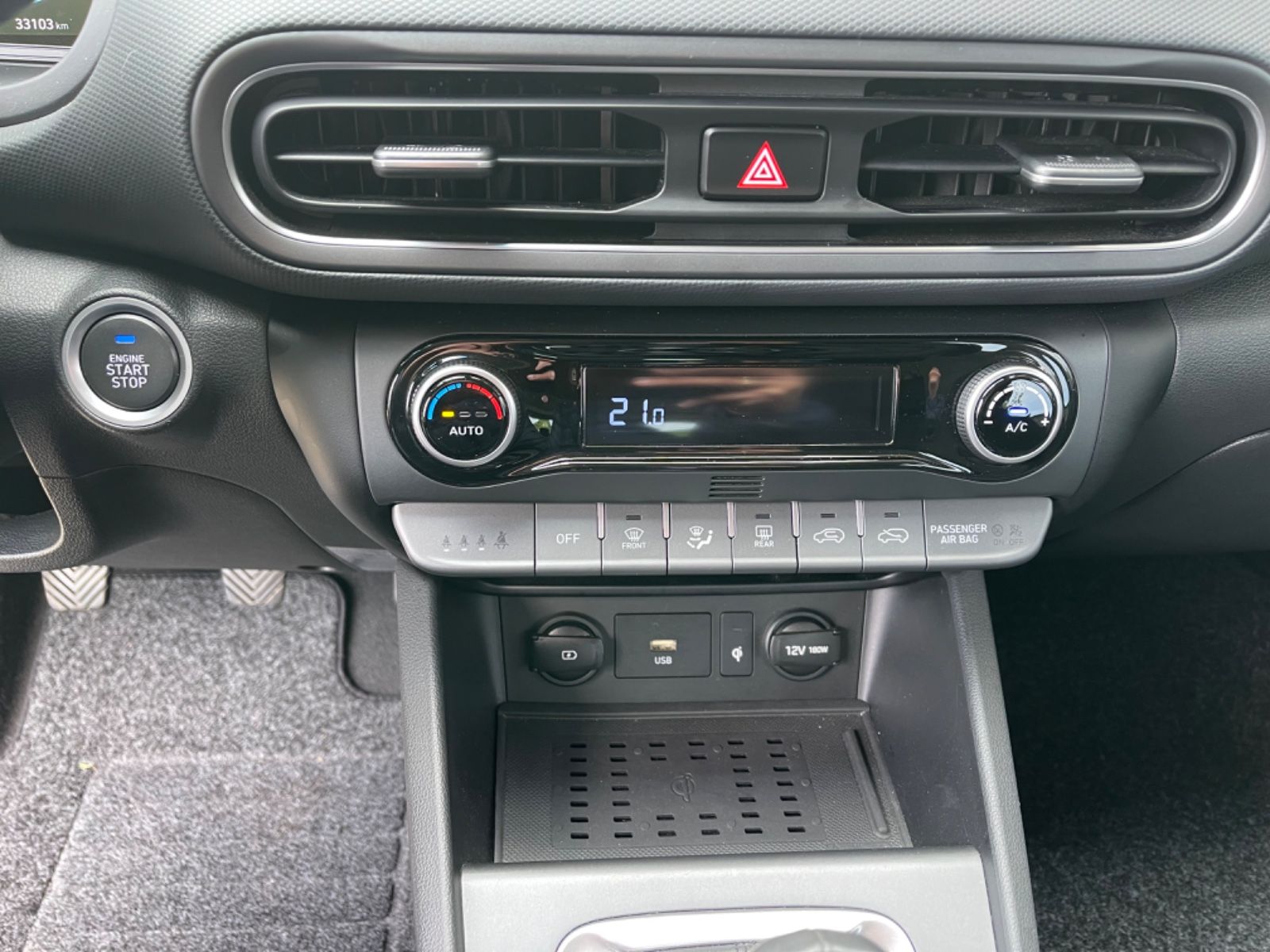 Fahrzeugabbildung Hyundai KONA 1.0 T-GDI 120PS iMT 48V TREND NAVI KRELL