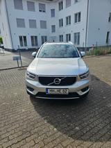 Volvo XC40 D4 AWD Momentum Geartronic Momentum - Volvo XC40 in Oberhausen