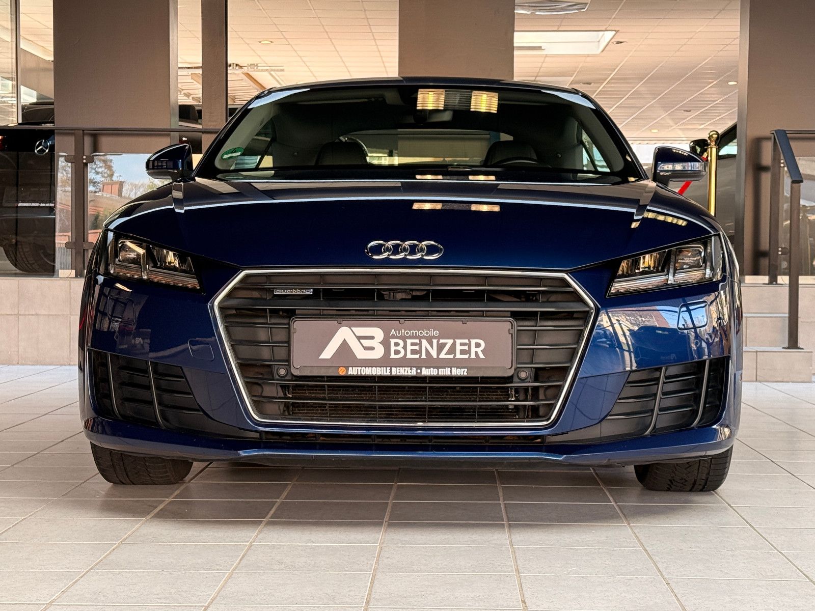 Fahrzeugabbildung Audi TT Coupe 2.0 TFSI Quattro /AUTOMATIK/NAVI/ALCANT