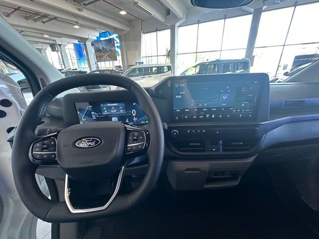 Fahrzeugabbildung Ford Transit Custom E 320 L2 Trend Doppelkabine RWD E