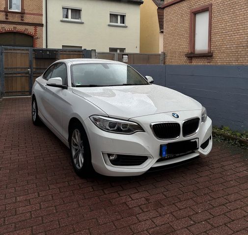 BMW 218d Coupé TOP Scheckheft Service Neu 2.Ha...