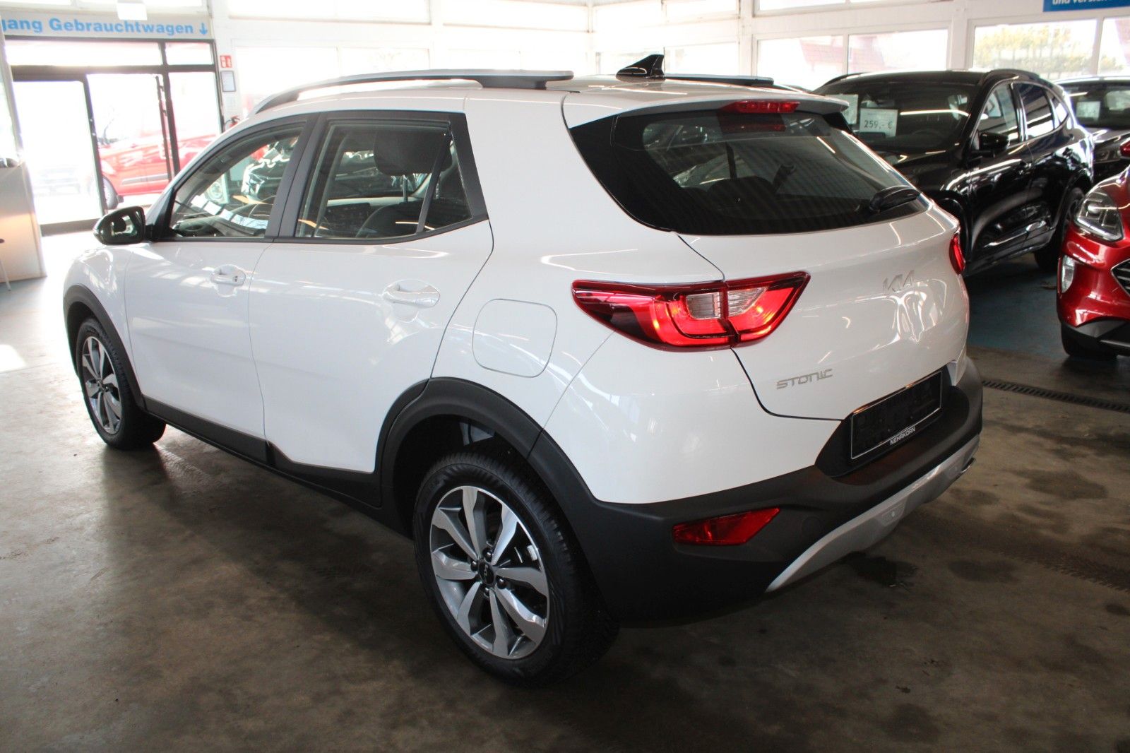 Fahrzeugabbildung Kia Stonic Vision Aut. NAVI DAB SHZ LHZ CAM uvm.