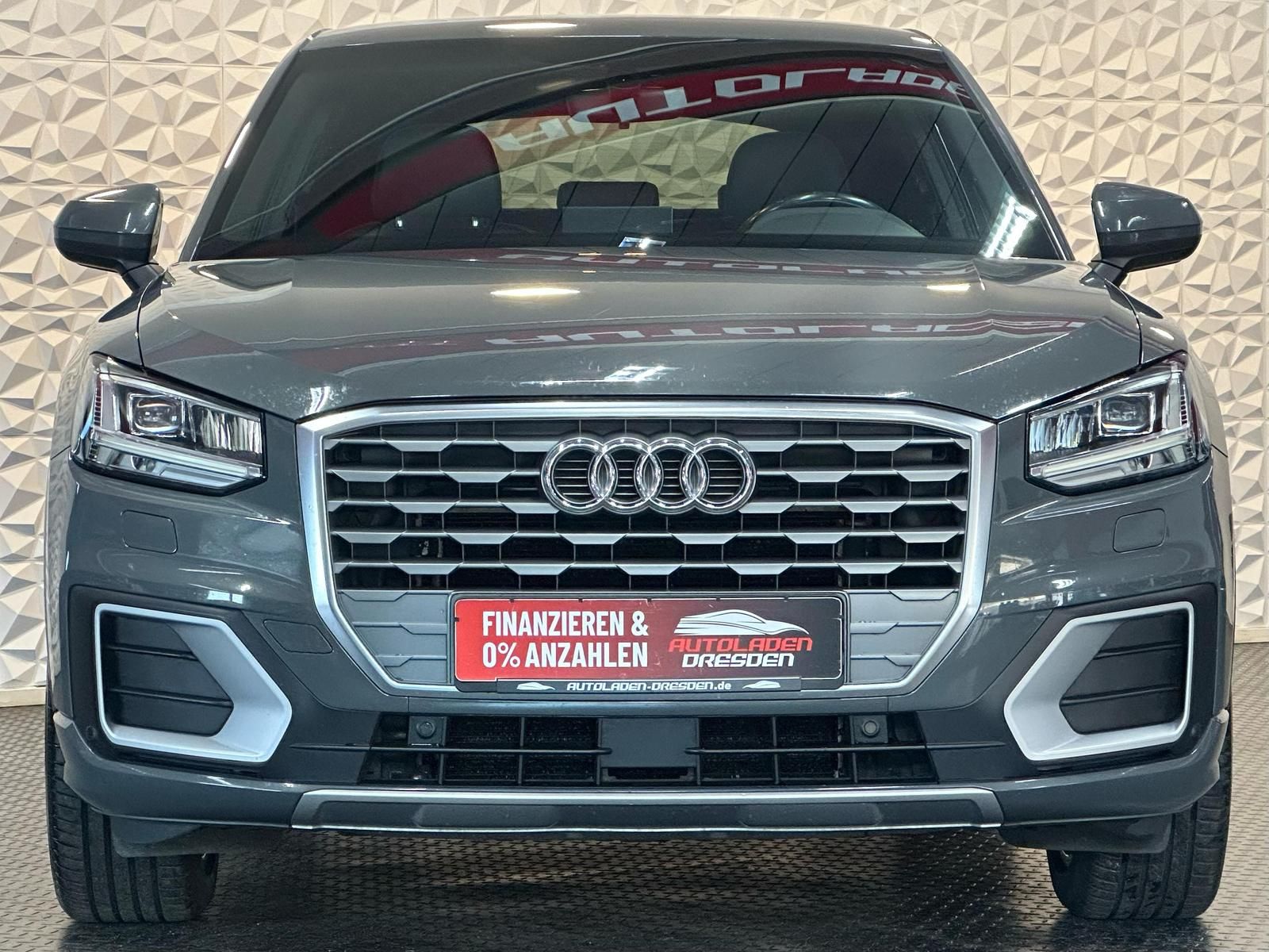 AUDI Q2 1.4TFSI S LINE PLUS DSG#LED#SHZ#CAM#TEMPO#NAV - Image 3