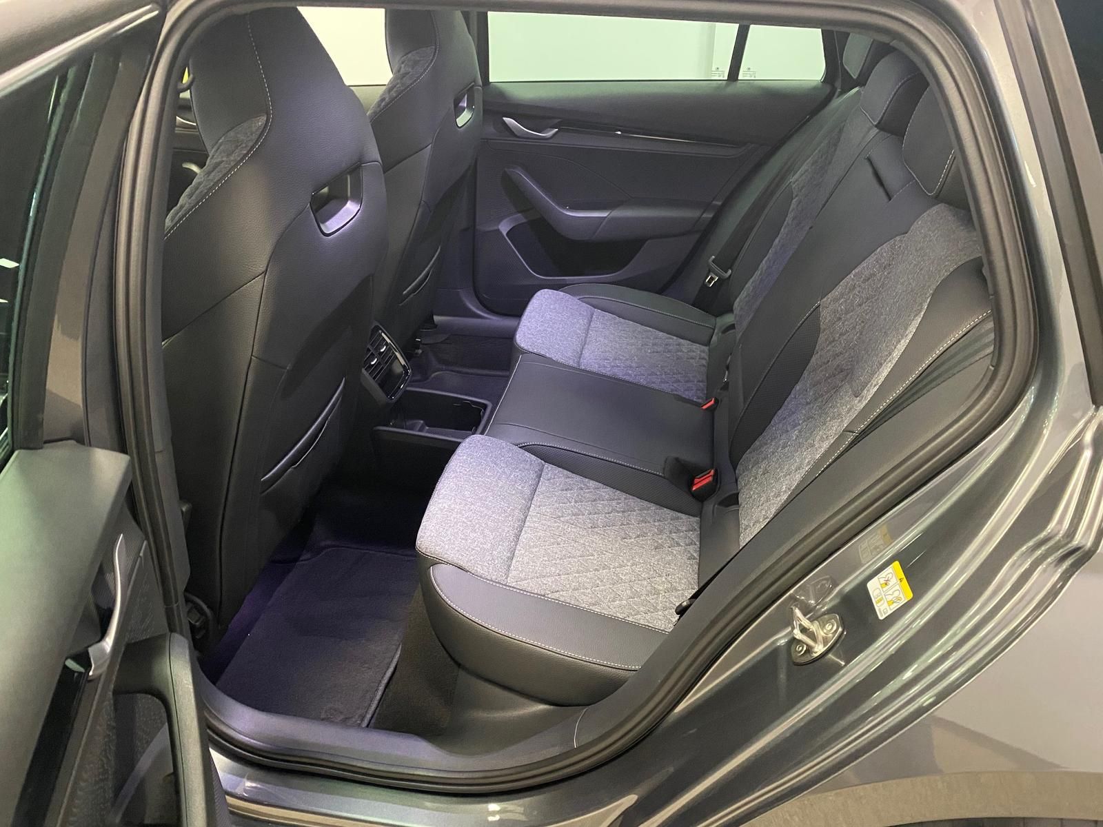 Fahrzeugabbildung SKODA Octavia 1.5 TSI DSG mHEV SPORTLINE+MATRIX+ACC+++