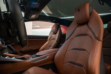 2020 Ferrari GTC4LUSSO — миниатюра 12