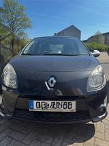 Renault Twingo CN0E05 - Renault Twingo mit Diesel-Antrieb: Limousine