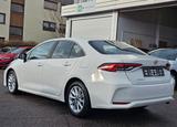 Toyota Corolla 1,8 Hybrid Comfort - Toyota Corolla Gebrauchtwagen in Stuttgart