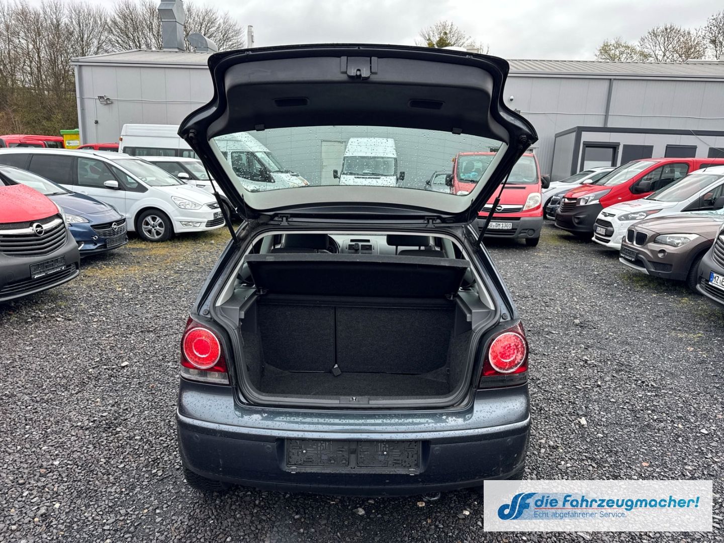 Fahrzeugabbildung Volkswagen Polo IV Goal Temp PDC Alu Klima *EXPORT