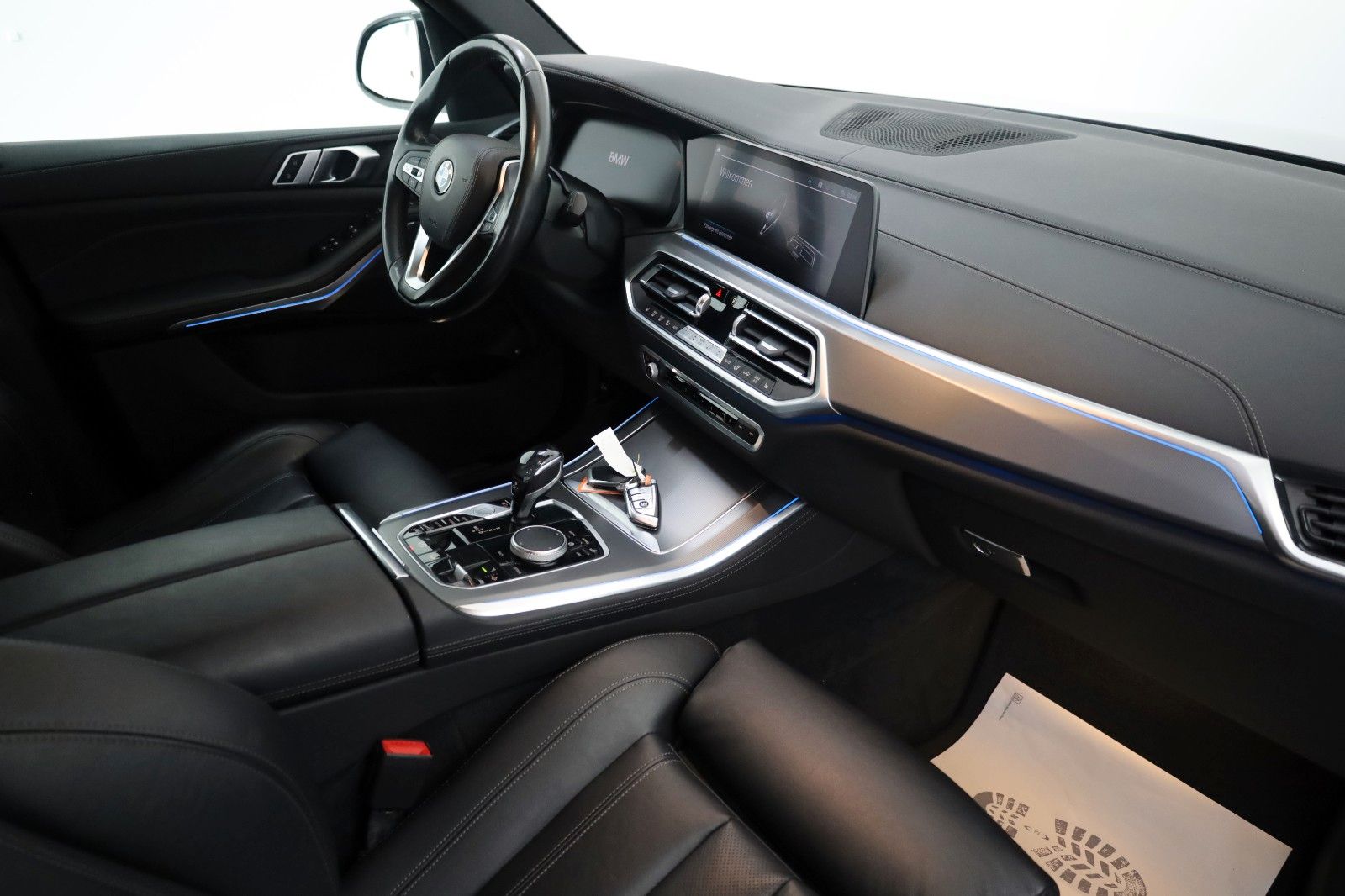 Fahrzeugabbildung BMW X5 xDrive 45e xLine Leder,Navi,LED,Kamera,4xSH