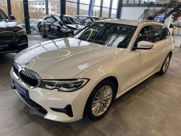BMW 320d Sport Line *ACC*NAVI*LED*CARPLAY*DAB*