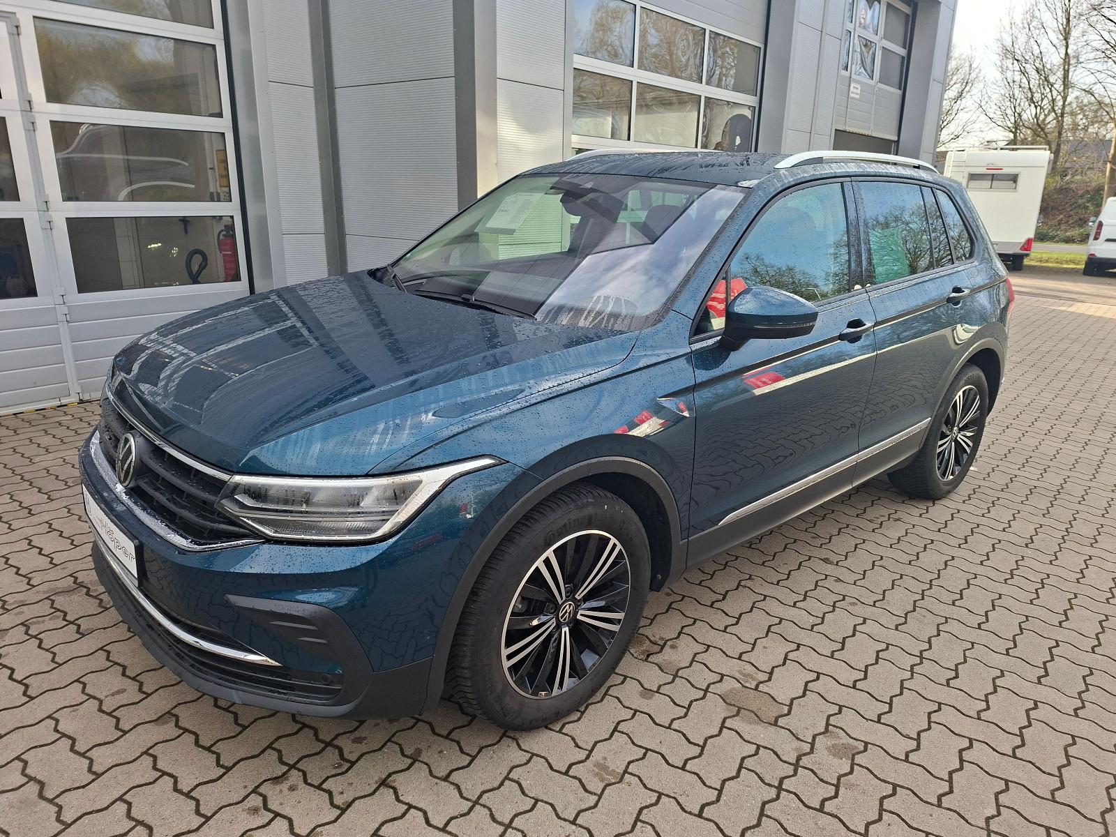 Volkswagen Tiguan Active+NAV+SHZ+AHK