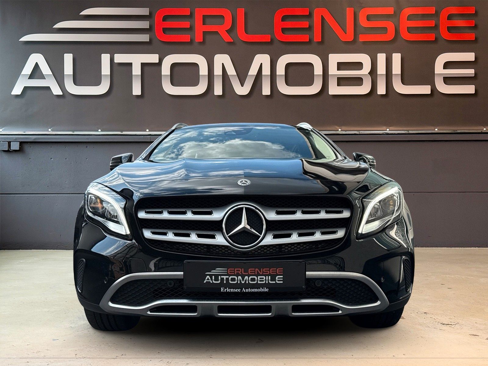MERCEDES-BENZ GLA 180 Urban LED/KAM/SHZ/NAVI/AMBI/DAB/MFL/2.HD