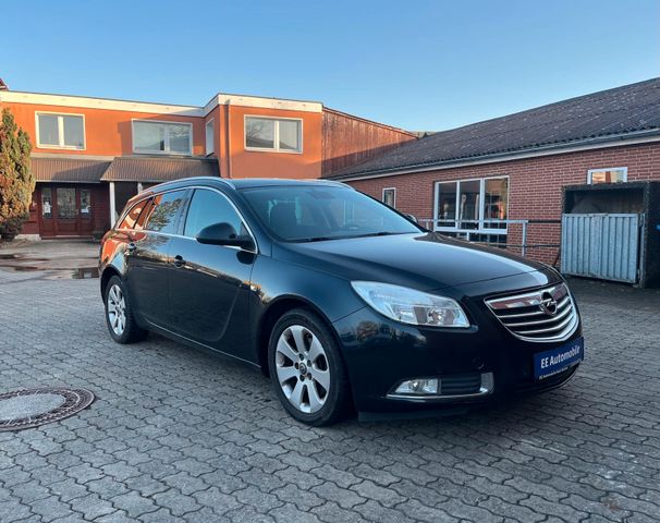 Opel Insignia A Sports Tourer Sport*TÜV/AU NEU* Bild 2