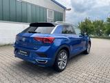 Volkswagen T-Roc Sport 4Motion/R-Line/AHK/8-fach/MirrorLink - Volkswagen T-Roc: Blau