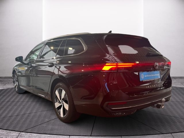 Fahrzeugabbildung Volkswagen Passat Variant 1.5 eTSI DSG BUSINESS AHK IQ.DRIV
